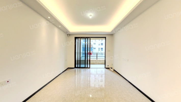 龙光玖榕湾苑二手房实景图