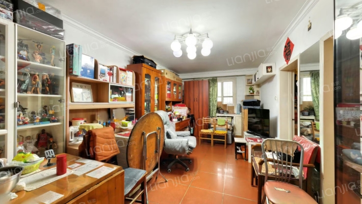 海户西里34号院二手房实景图