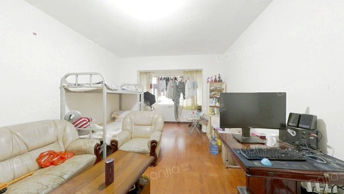 怡警花园二手房实景图