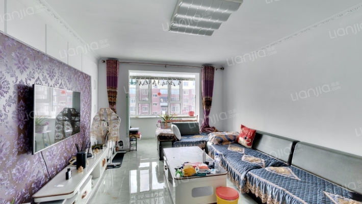 武警小区(青川路)二手房实景图