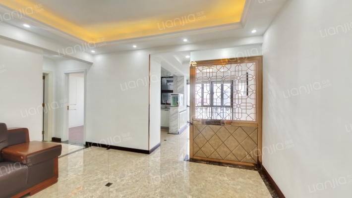 南国中心一期二手房实景图