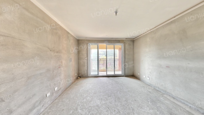 屏湖佳苑二手房实景图