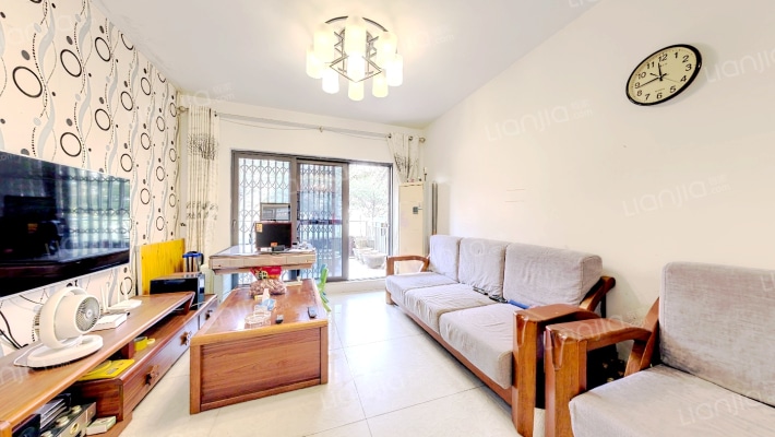 莱蒙水榭春天一期二手房实景图