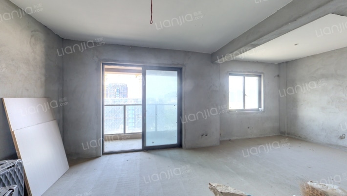 龙馨锦苑二手房实景图