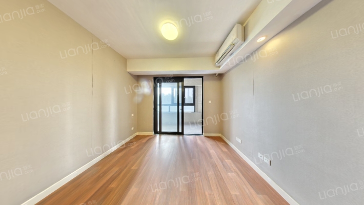 嘉誉山E区二手房实景图