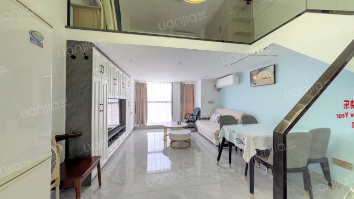 绿地国博滨江公馆二手房实景图