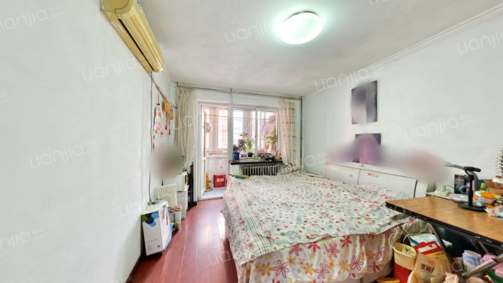 造甲南里二手房实景图