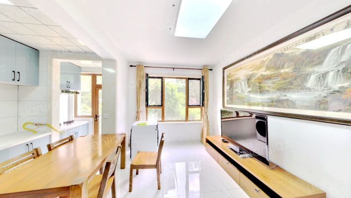 彩虹风景二手房实景图