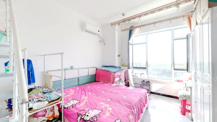 悦光年二手房实景图