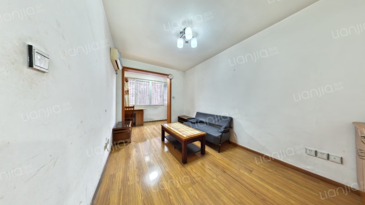 西马棚街26号二手房实景图