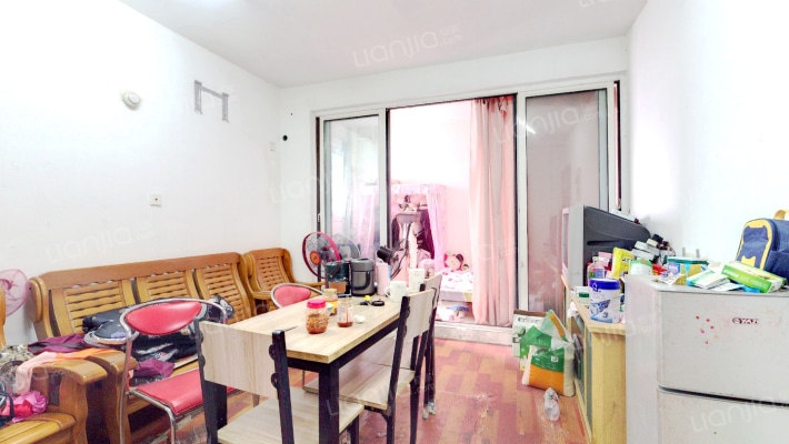 中欧假日花园二手房实景图