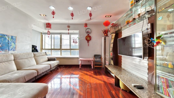 天都芳庭二手房实景图