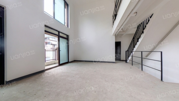 荣盛锦绣南山D区二手房实景图