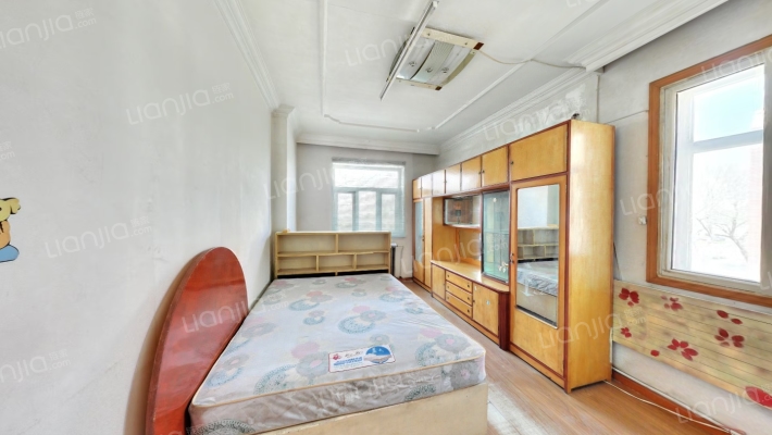 嵩山里二手房实景图