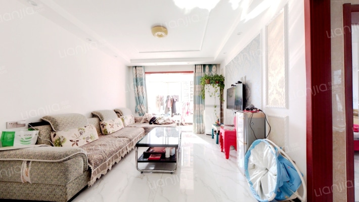 东润朗郡二手房实景图