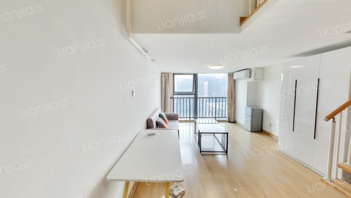 文一春风里二手房实景图