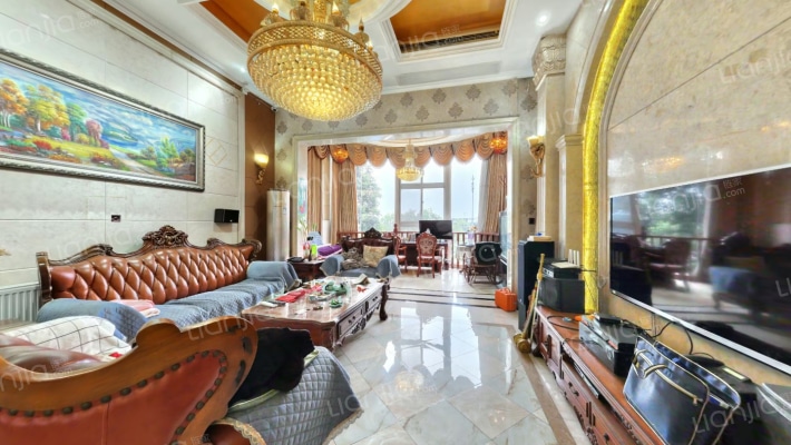 西区花园别墅绿之韵二手房实景图