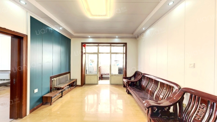 金房小区二手房实景图