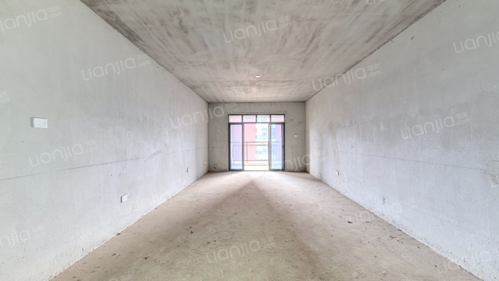 龙基传媒星城二手房实景图