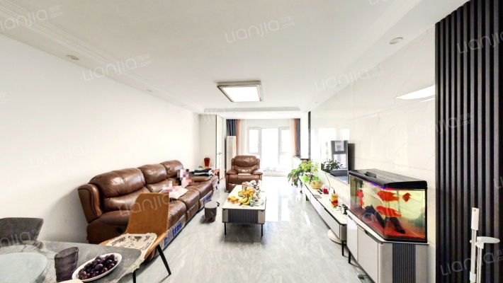 金地悦峰二手房实景图