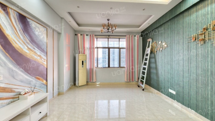 中珠水晶堡二手房实景图