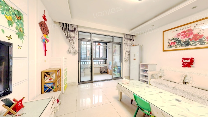 长安萨尔斯堡二手房实景图