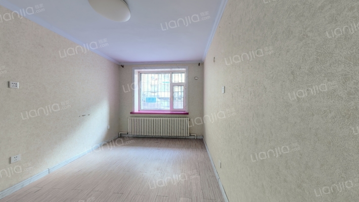 平治小区二手房实景图