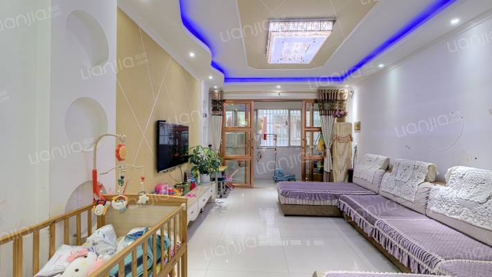 鸿泰花园二手房实景图