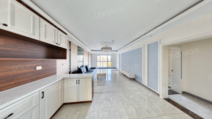 圣菲漫步BDE区二手房实景图