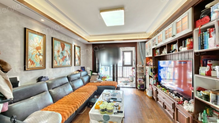 堇天府二手房实景图