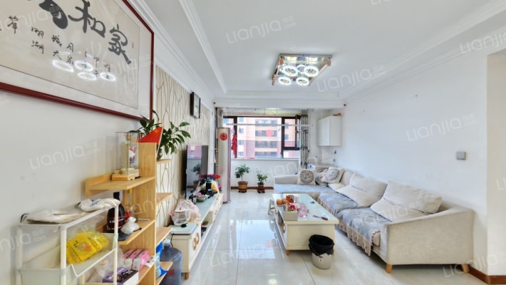 鲁商泰晤士小镇二期二手房实景图