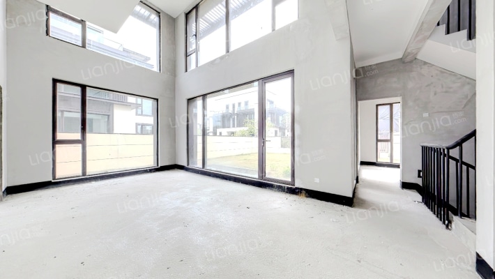 九洲保利天和屿墅二手房实景图