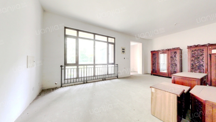 金河谷二期二手房实景图