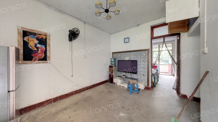 轨枕厂宿舍二手房实景图