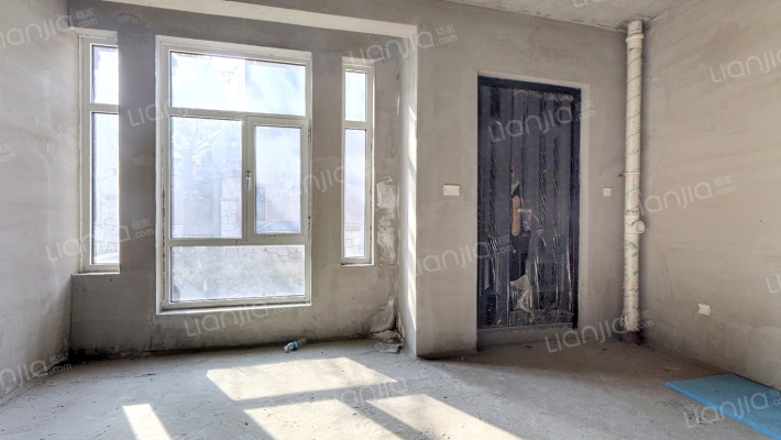 京都颐和城二手房实景图