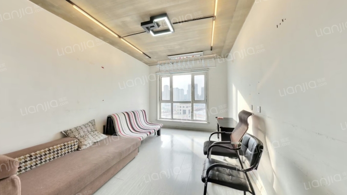 海湾新城五期二手房实景图