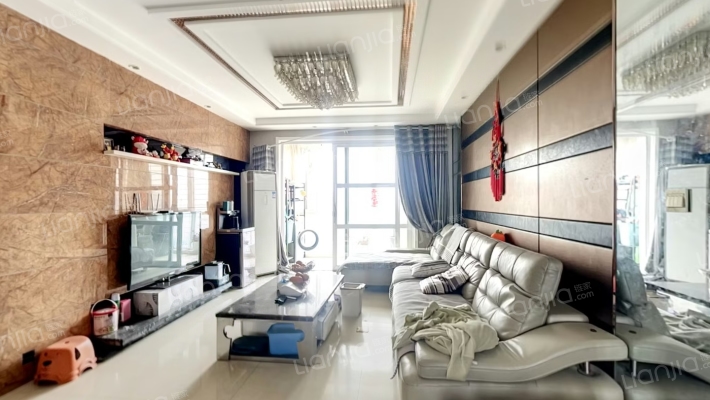 尚都伟业小区二手房实景图