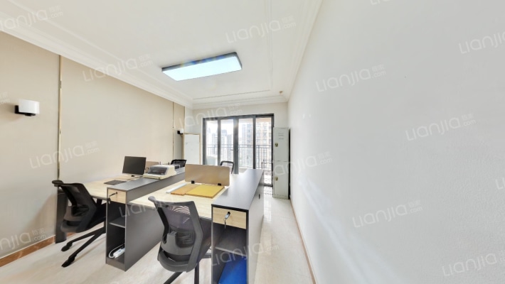 恒大龙江翡翠二手房实景图