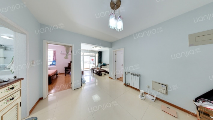 天马相城彩虹湖二手房实景图