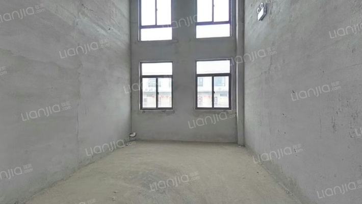 卫真农贸城二手房实景图