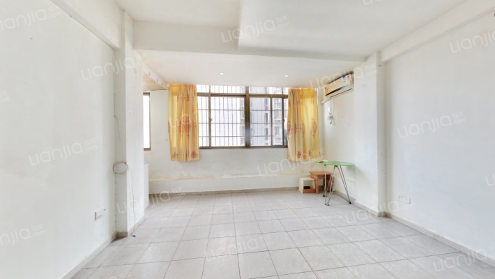 阳光公寓二手房实景图