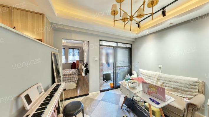 长房半岛蓝湾一期二手房实景图