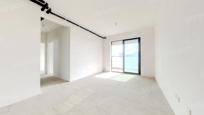 中建凤凰湖畔二手房实景图