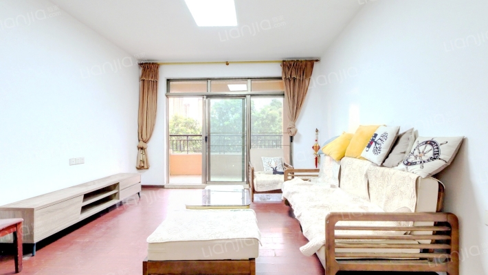 东骏豪苑二手房实景图