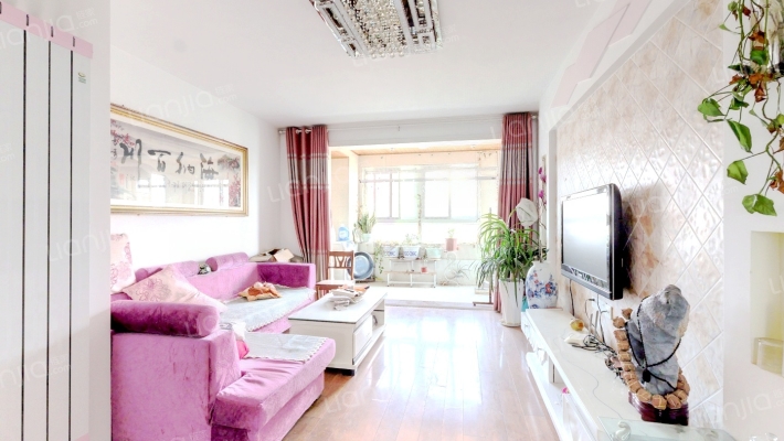 西城晶华二手房实景图