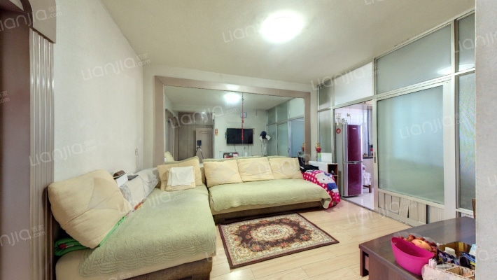 育红小区二手房实景图