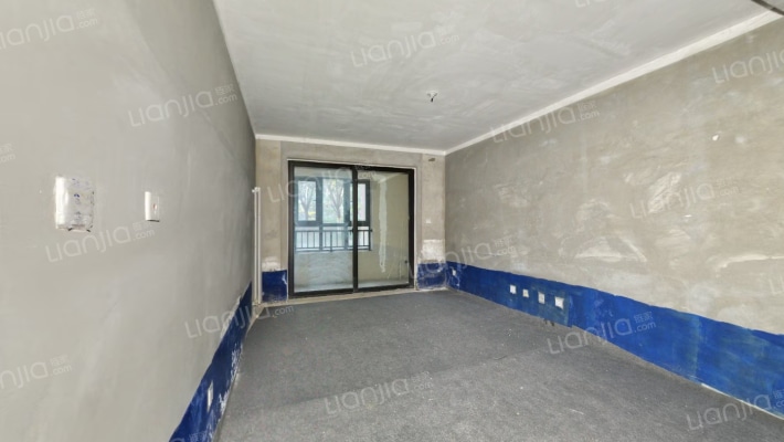 正弘中央公园麓林苑二手房实景图