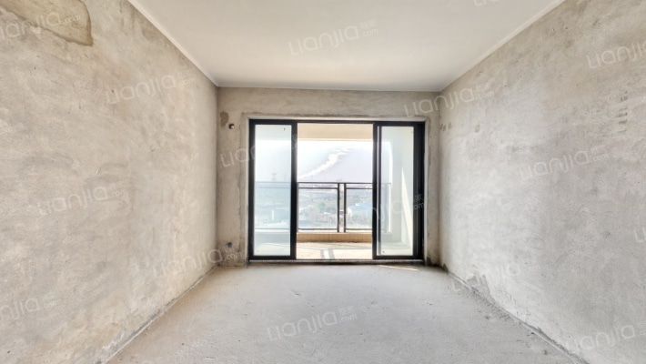 逸丰华庭二手房实景图