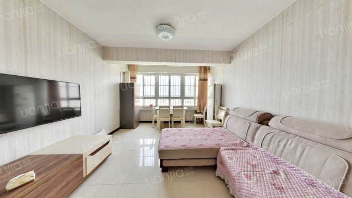 水岸华府二手房实景图