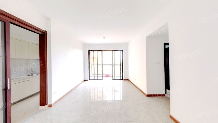 颐安滨悦名庭二手房实景图